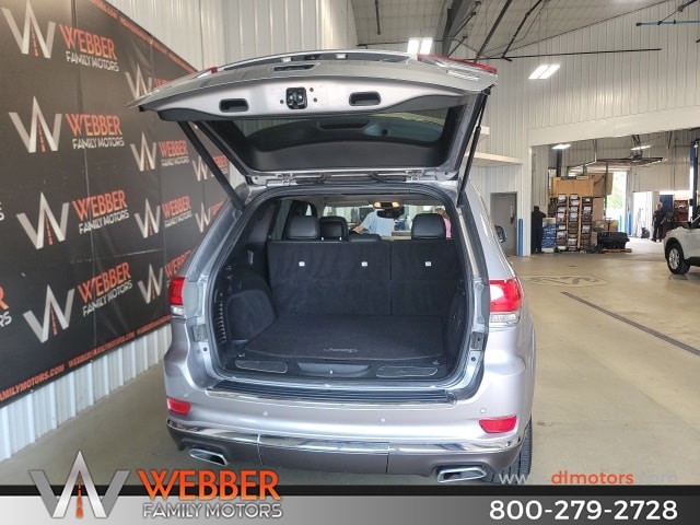 Used 2018 Jeep Grand Cherokee Summit with VIN 1C4RJFJG4JC324863 for sale in Detroit Lakes, Minnesota
