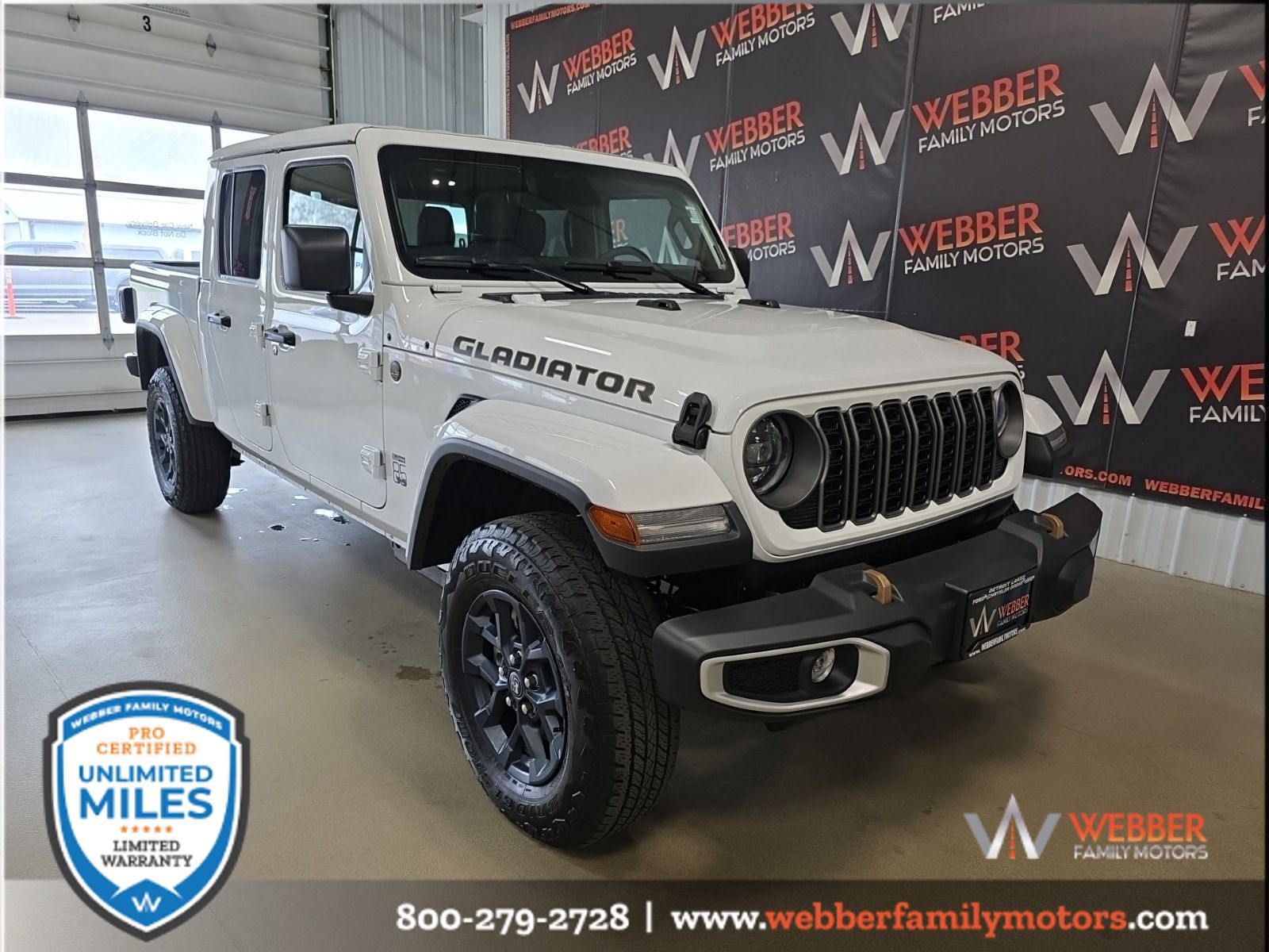 2026 Jeep Gladiator 85th Anniversary Edition Auto's photo