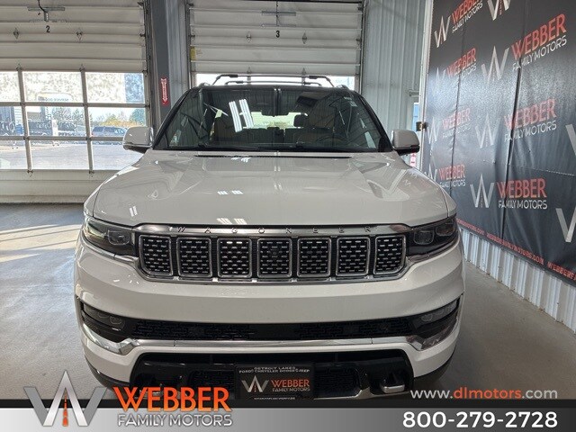 2022 Jeep Grand Wagoneer III photo 2