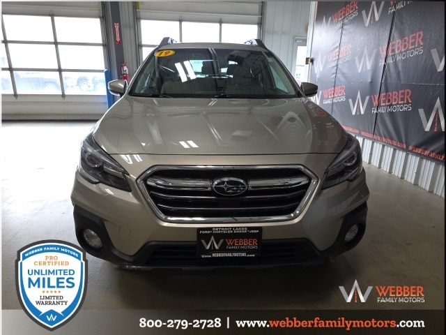 Used 2019 Subaru Outback Limited with VIN 4S4BSANC3K3318073 for sale in Detroit Lakes, Minnesota