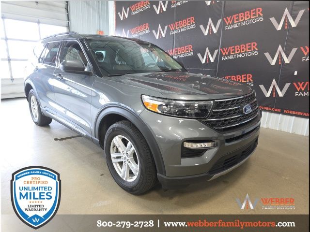 2023 Ford Explorer XLT 4WD's photo