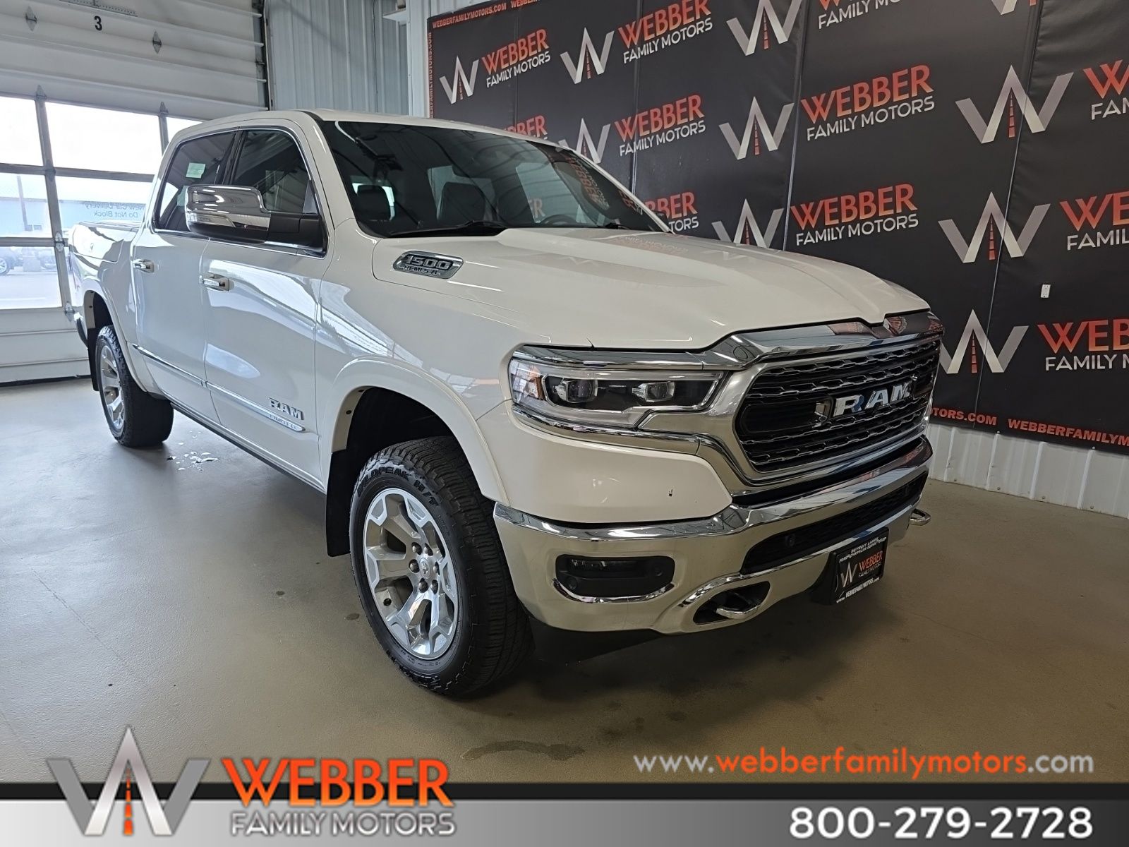 2019 RAM 1500 Limited 4x4 Crew Cab 5'7's photo