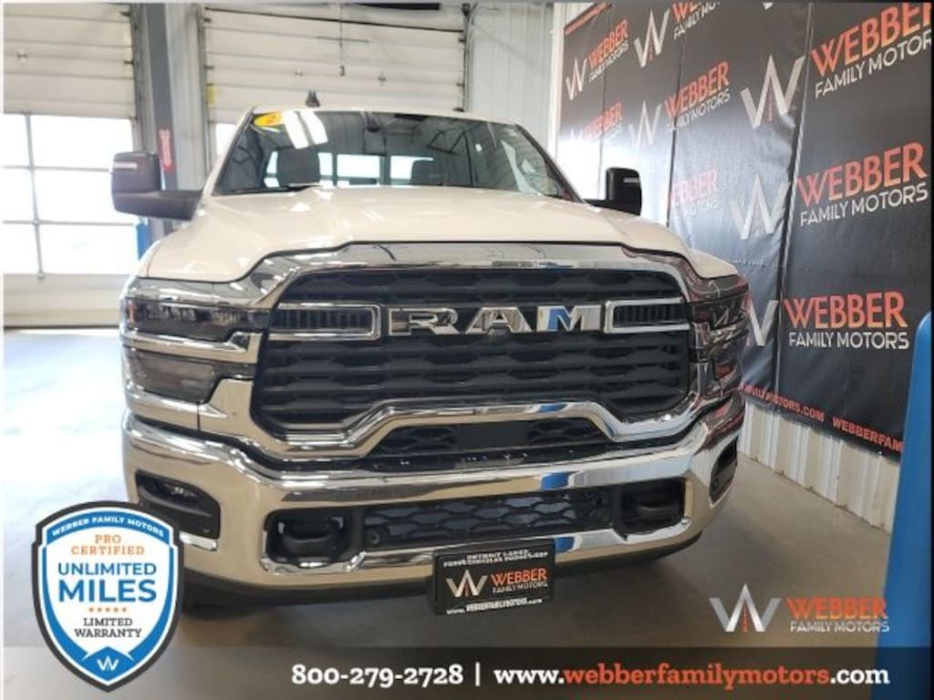 New 2025 Ram 2500 TRADESMAN CREW CAB 4X4 6'4 BOX Pickup