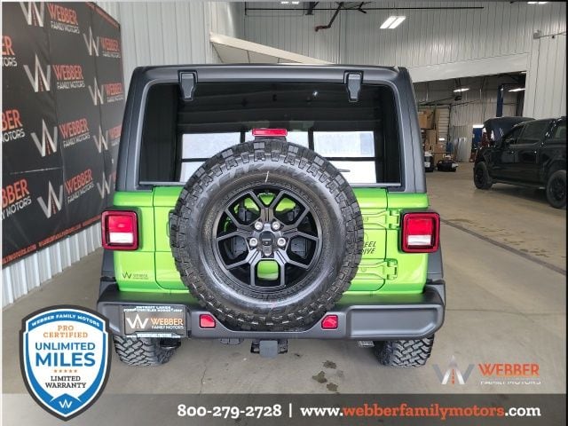2025 Jeep Wrangler 4-Door Willys - Photo 9