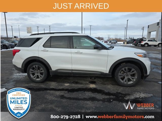 2021 Ford Explorer XLT photo 3