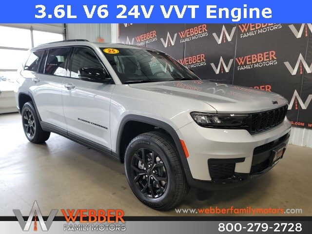 2025 Jeep Grand Cherokee Altitude photo 2