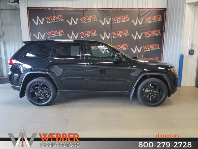 Used 2018 Jeep Grand Cherokee Upland with VIN 1C4RJFAG4JC390264 for sale in Detroit Lakes, Minnesota