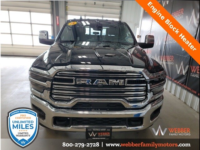 2025 Ram 3500 Laramie photo 3