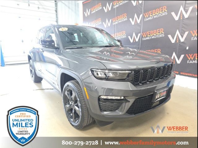2025 Jeep Grand Cherokee Limited's photo
