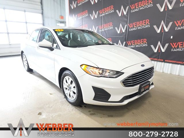 Used 2019 Ford Fusion S with VIN 3FA6P0G73KR232934 for sale in Detroit Lakes, Minnesota