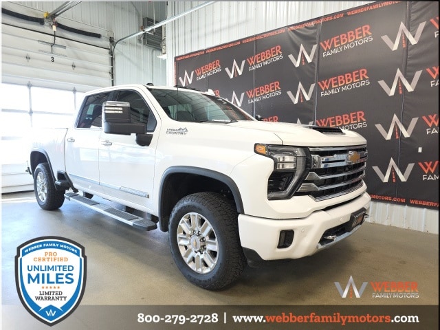 Used 2024 Chevrolet Silverado 3500HD High Country with VIN 2GC4YVEYXR1171751 for sale in Detroit Lakes, Minnesota