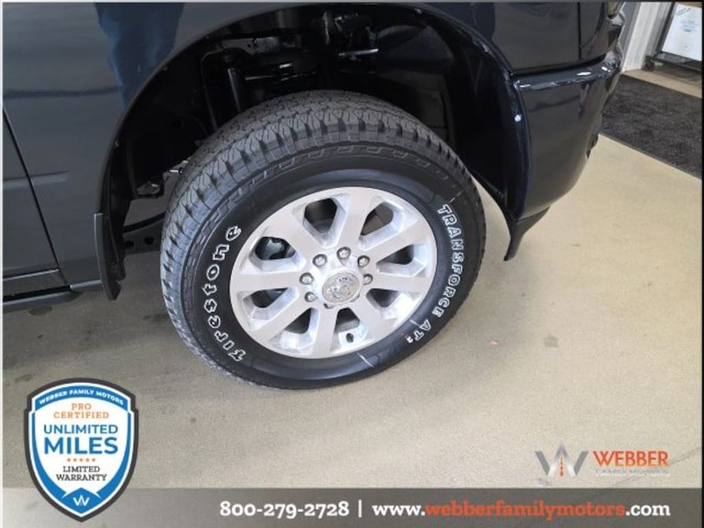 New 2026 Ram 3500 LARAMIE CREW CAB 4X4 6'4 BOX Pickup