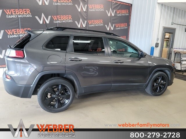 Used 2019 Jeep Cherokee Altitude with VIN 1C4PJLLB5KD462348 for sale in Detroit Lakes, Minnesota