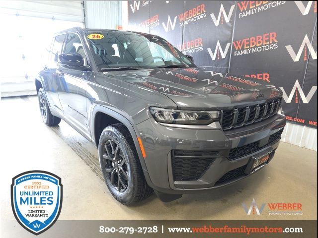 2026 Jeep Grand Cherokee Laredo Altitude 4x4's photo