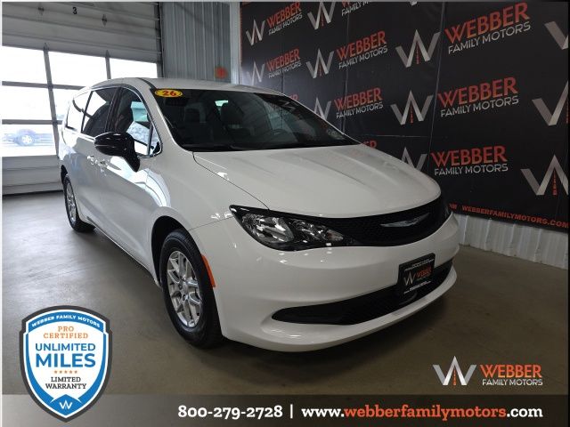 2026 Chrysler Voyager LX's photo