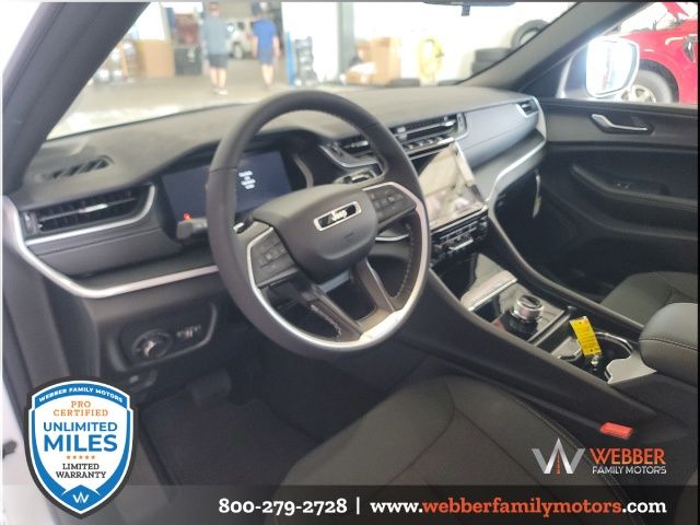 2025 Jeep Grand Cherokee L Laredo - Photo 14