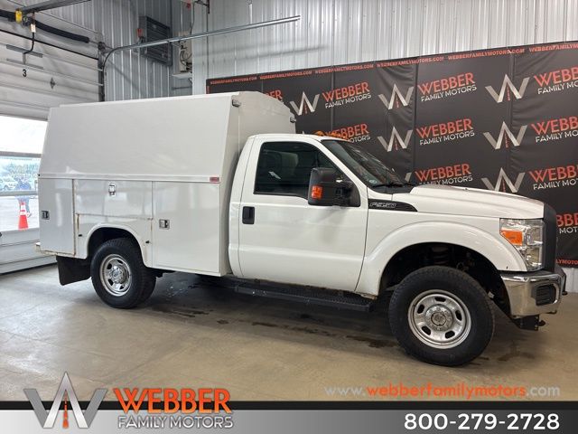2012 Ford F-350 Super Duty Chassis Cab XL