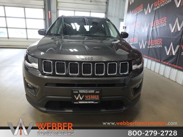 Used 2019 Jeep Compass Latitude with VIN 3C4NJDBB2KT690302 for sale in Detroit Lakes, Minnesota