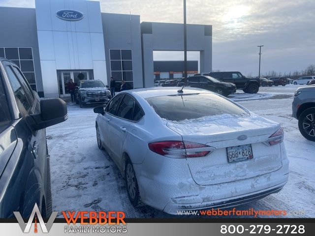 2019 Ford Fusion S's photo