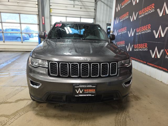 Used 2018 Jeep Grand Cherokee Laredo E with VIN 1C4RJFAG1JC311052 for sale in Detroit Lakes, Minnesota