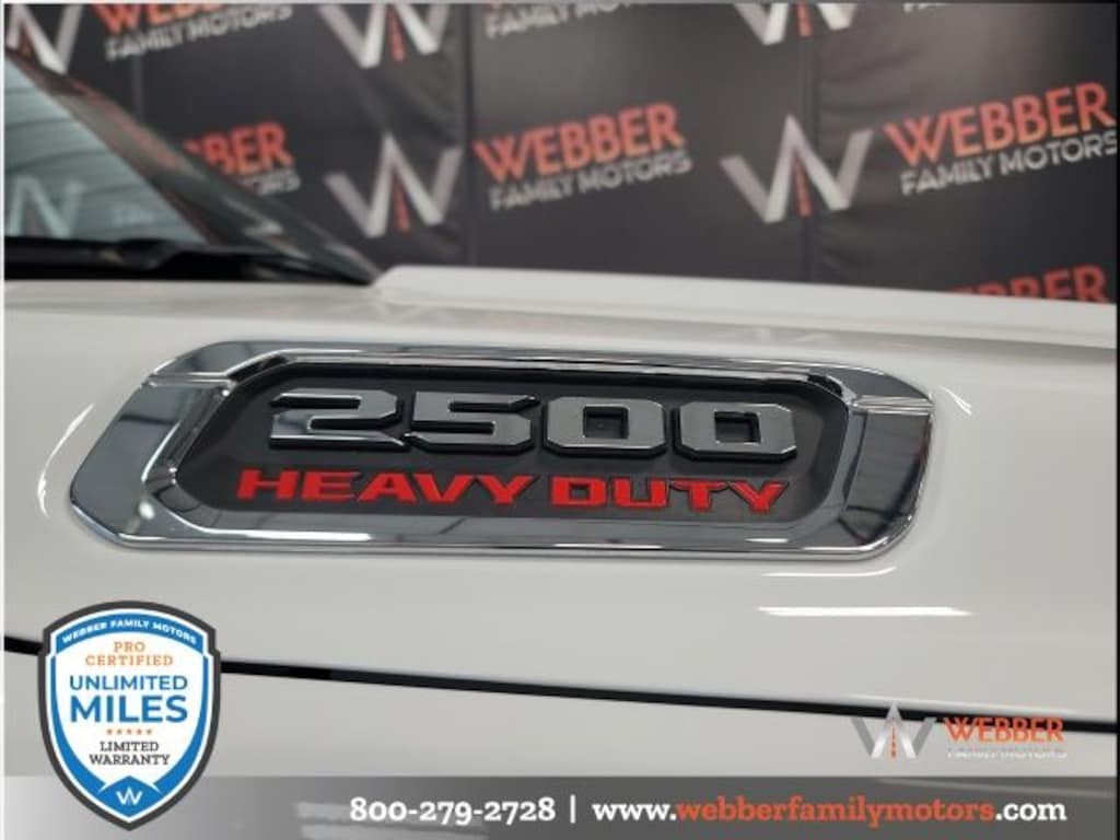 New 2025 Ram 2500 TRADESMAN CREW CAB 4X4 6'4 BOX Pickup