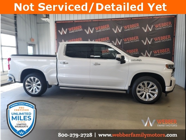Used 2021 Chevrolet Silverado 1500 High Country with VIN 1GCUYHEL3MZ224473 for sale in Detroit Lakes, Minnesota