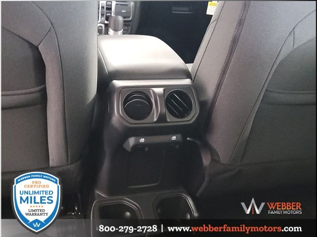2025 Jeep Wrangler 4-Door Willys - Photo 19