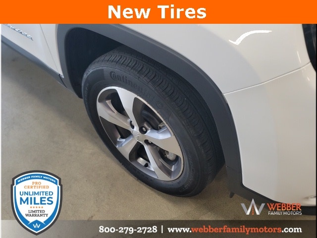 Used 2022 Jeep Cherokee Limited with VIN 1C4PJMDX1ND530830 for sale in Detroit Lakes, Minnesota