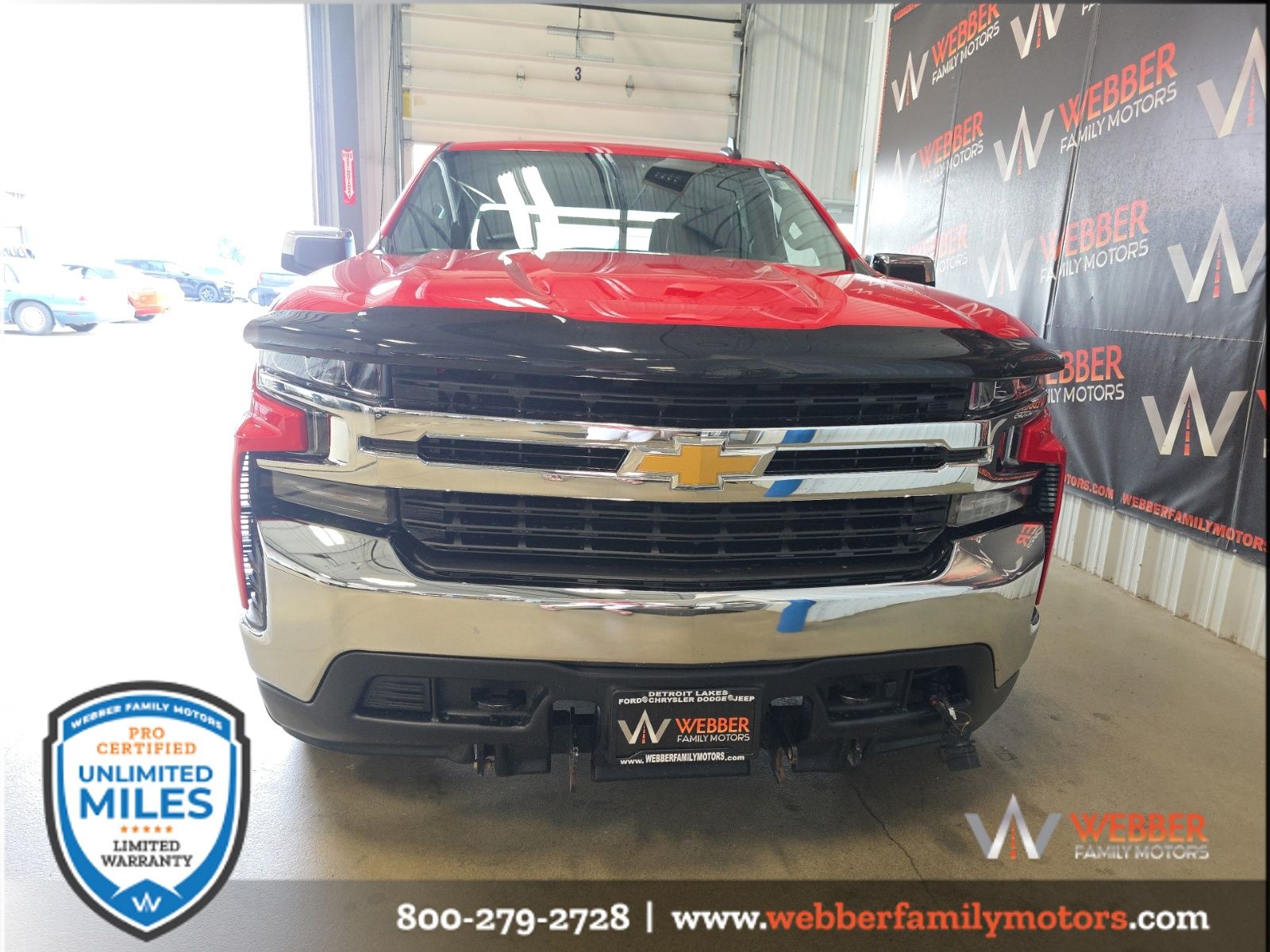 Used 2020 Chevrolet Silverado 1500 LT with VIN 3GCUYDEDXLG252819 for sale in Detroit Lakes, Minnesota
