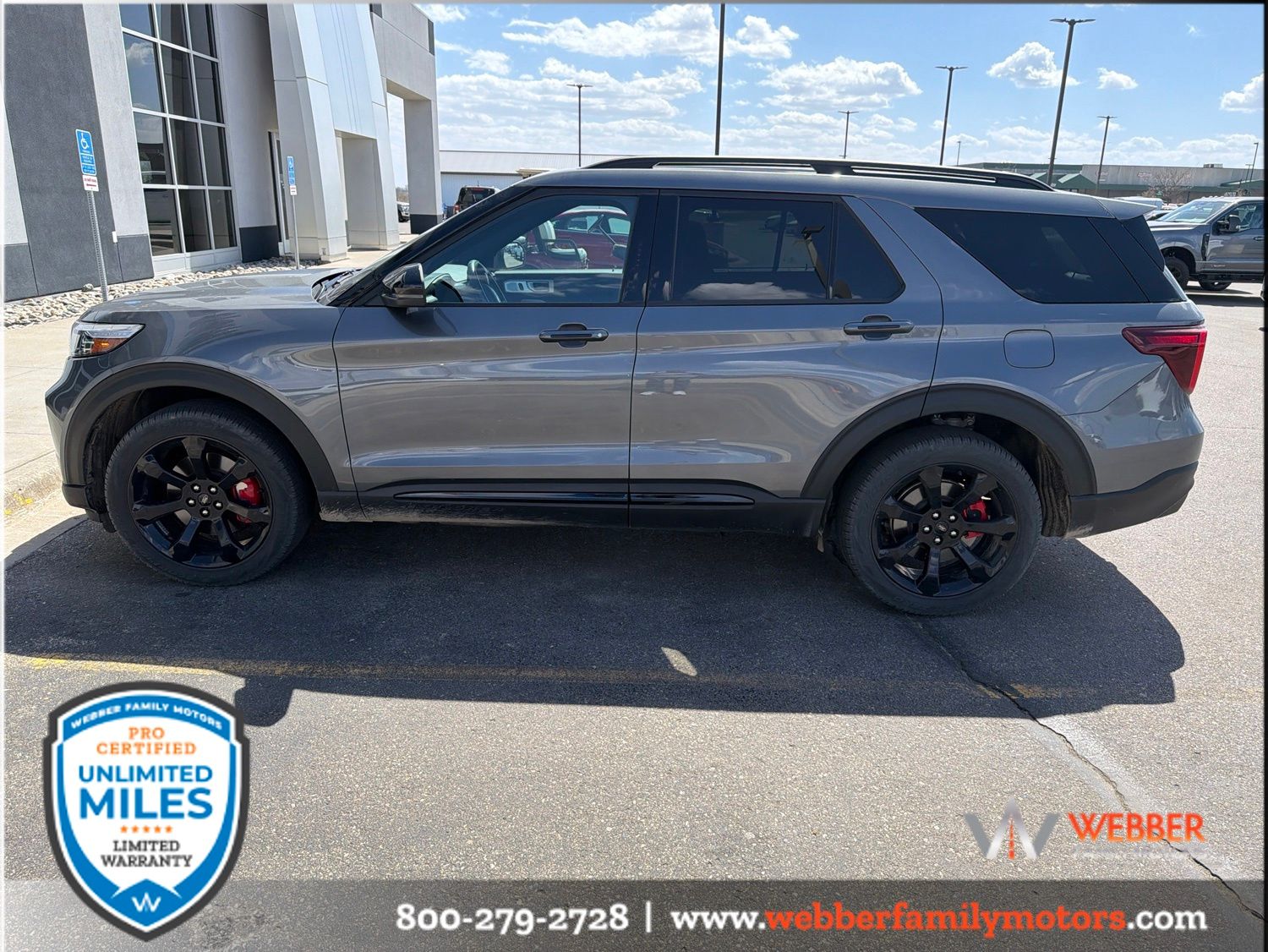 2024 Ford Explorer ST 4WD's photo