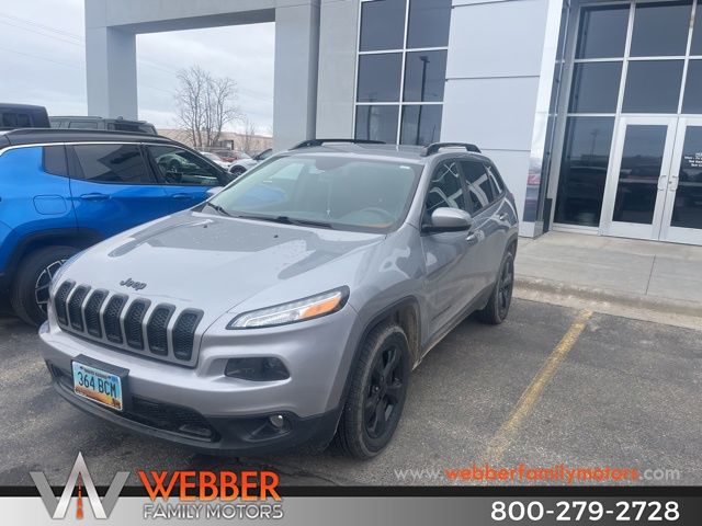 Used 2016 Jeep Cherokee Altitude with VIN 1C4PJMCS3GW235578 for sale in Detroit Lakes, Minnesota