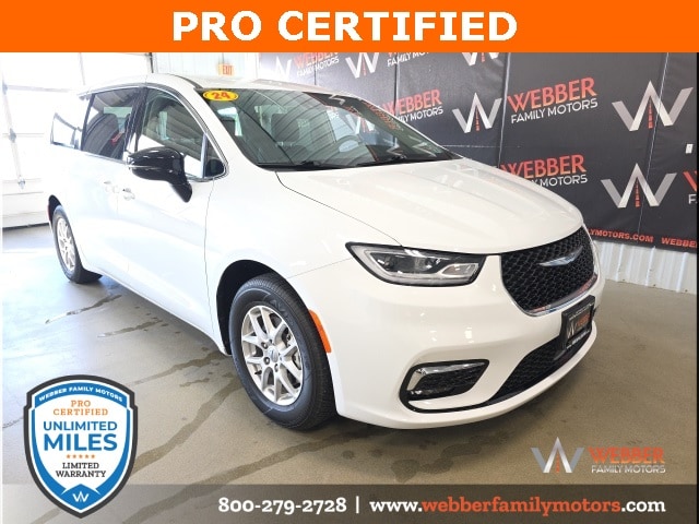 Used 2024 Chrysler Pacifica Touring L with VIN 2C4RC1BG3RR108128 for sale in Detroit Lakes, Minnesota
