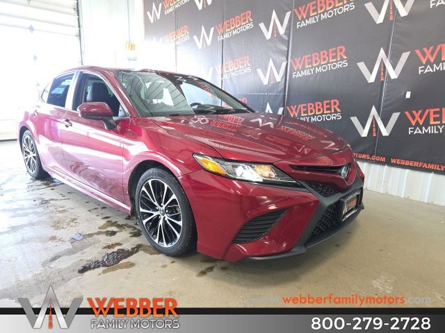 2018 Toyota Camry SE