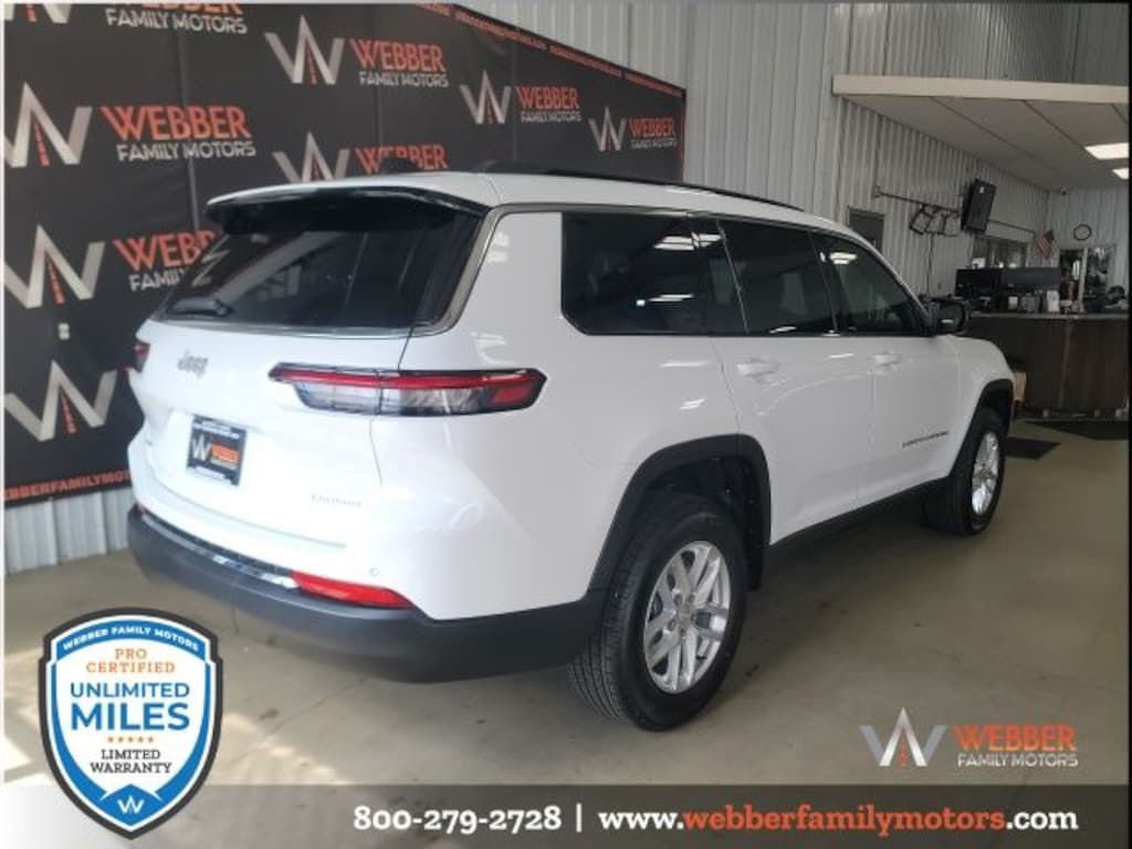 New 2025 Jeep Grand Cherokee L LAREDO X 4X4 Sport Utility