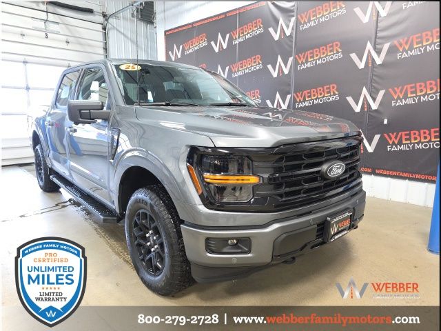 2025 Ford F-150 XLT photo 2