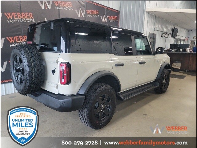 2025 Ford Bronco Outer Banks photo 4