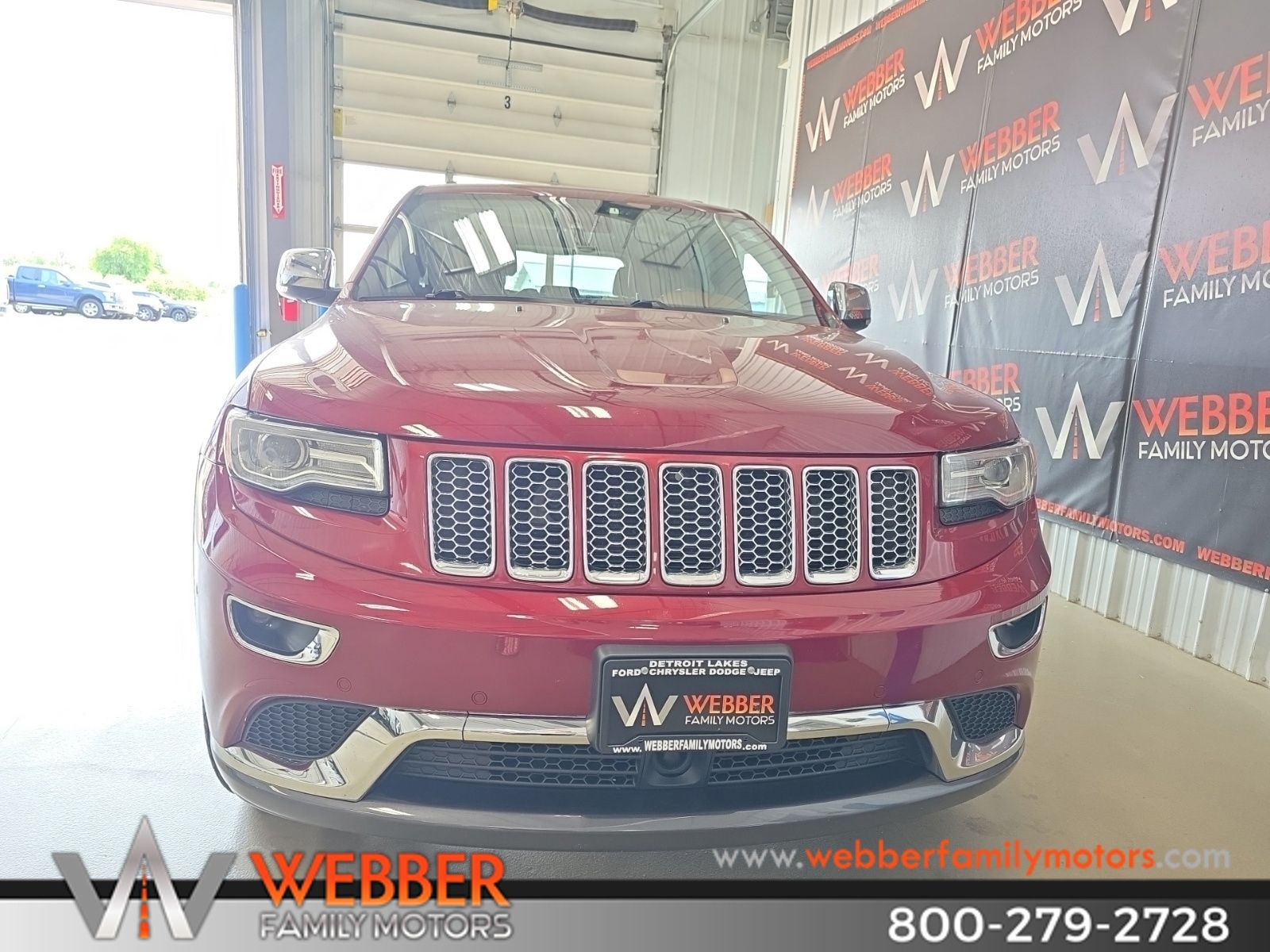 Used 2015 Jeep Grand Cherokee Summit with VIN 1C4RJFJGXFC869621 for sale in Detroit Lakes, Minnesota