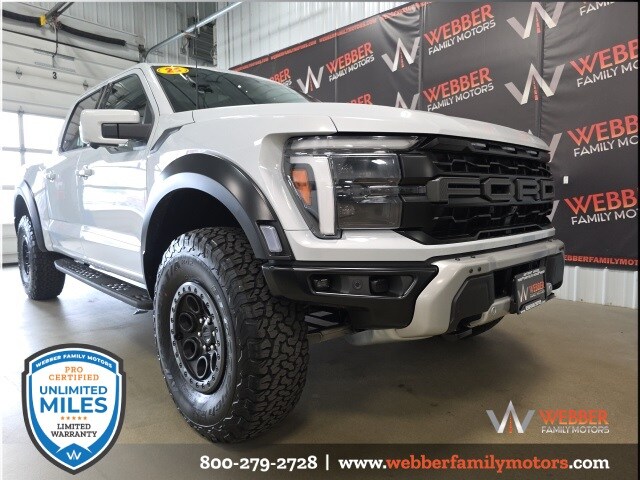 2025 Ford F-150 Raptor photo 2