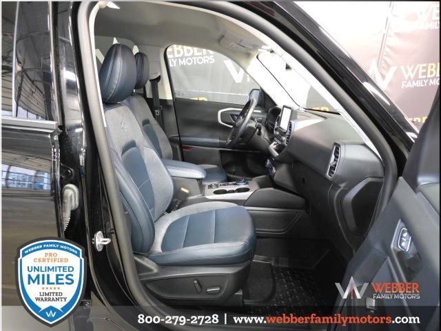 2023 Ford Bronco Sport Outer Banks photo 3