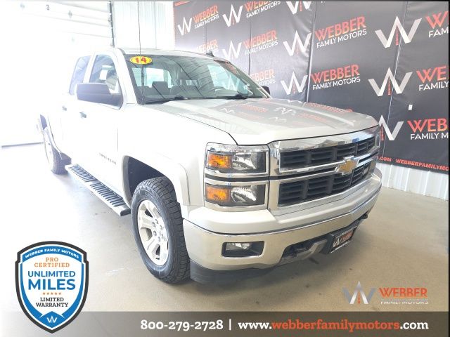 Used 2014 Chevrolet Silverado 1500 LT with VIN 1GCVKREC7EZ106827 for sale in Detroit Lakes, Minnesota