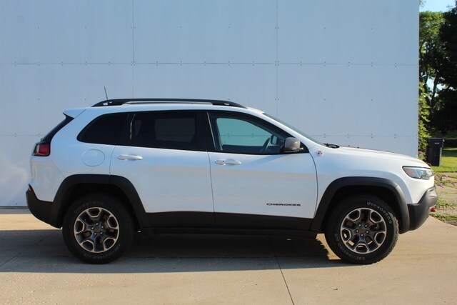 Used 2021 Jeep Cherokee Trailhawk with VIN 1C4PJMBX1MD178768 for sale in Fremont, MI