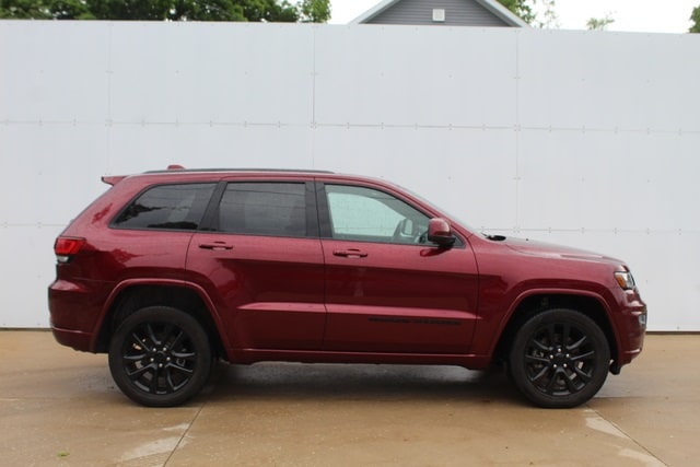 Used 2022 Jeep Grand Cherokee WK Laredo X with VIN 1C4RJFAG0NC149887 for sale in Fremont, MI