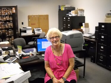 Staff member Sandy Harpham from ID_8fa808e6f51a