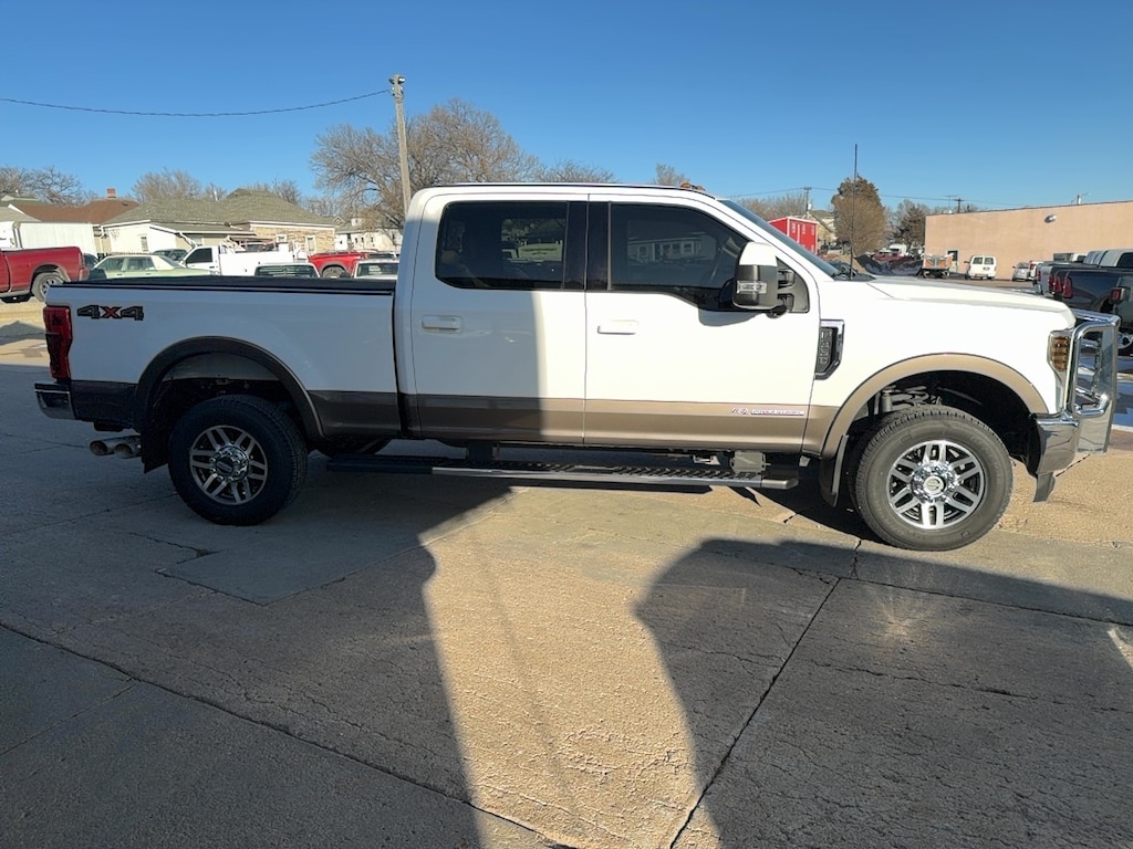 Used 2018 Ford F-350 Lariat Truck Crew Cab