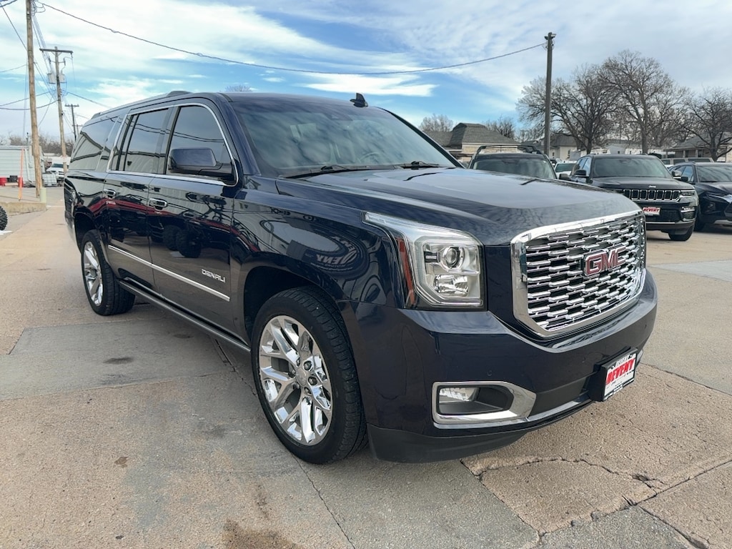 Used 2019 GMC Yukon XL Denali SUV