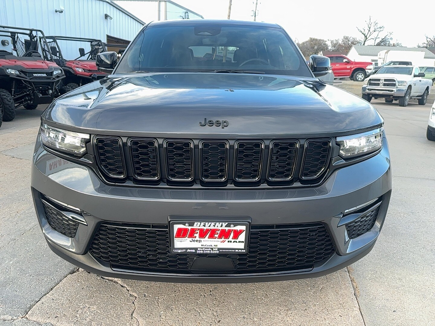 2024 Jeep Grand Cherokee Limited photo 3