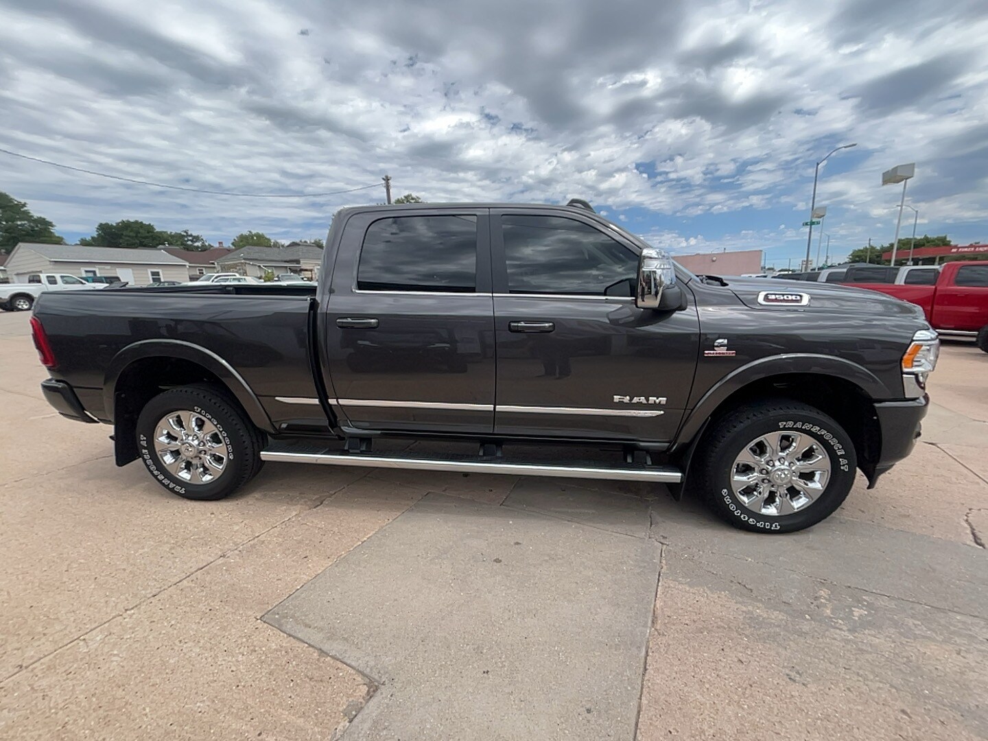 2023 Ram 3500 Limited photo 4