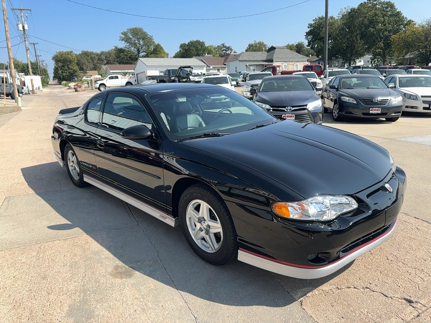 2002 Chevrolet Monte Carlo SS photo 2