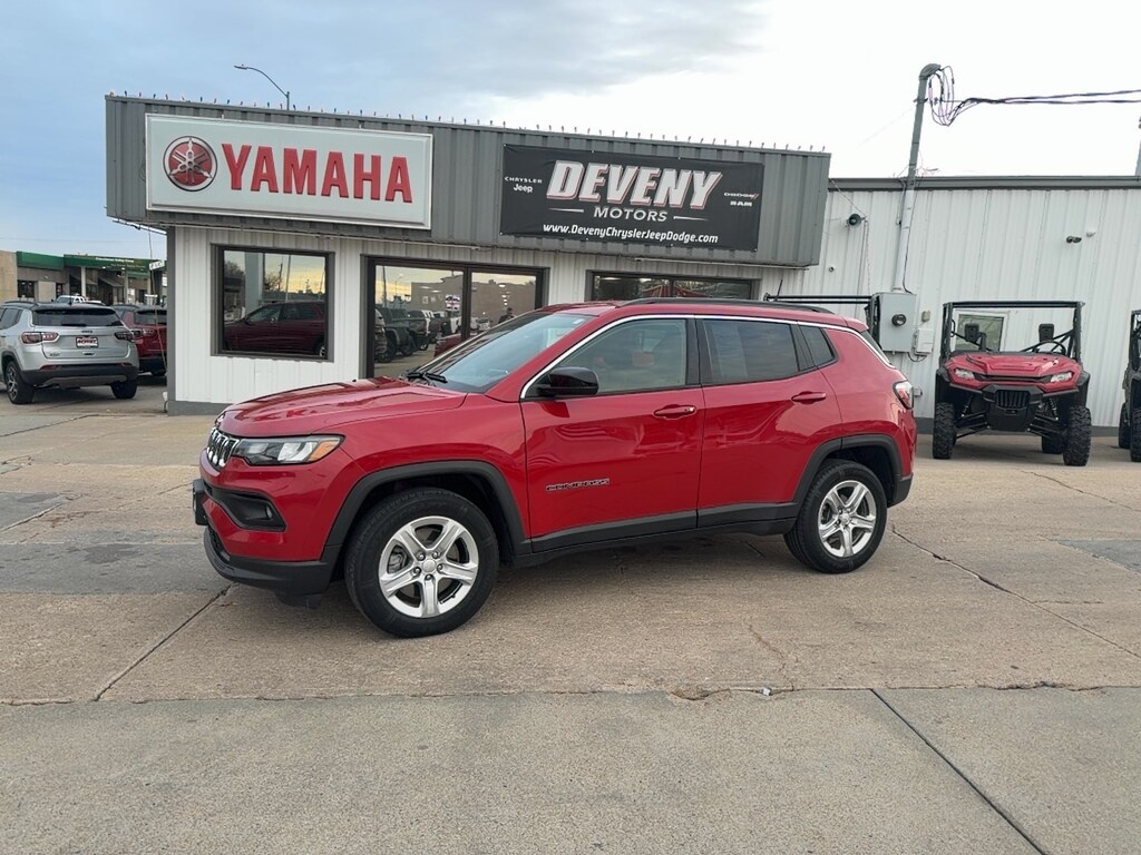 Used 2023 Jeep Compass Latitude SUV