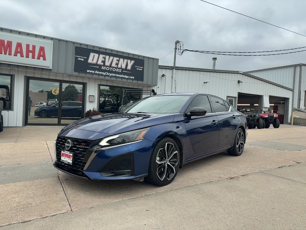 Used 2023 Nissan Altima 2.5 SR Sedan
